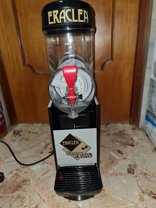 BRAS su UGOLINI aparate pentru granita si caffè frappe