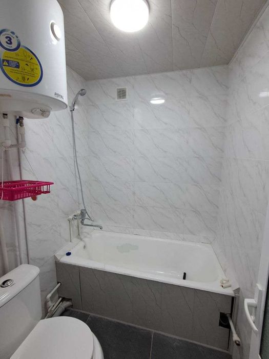 Фрунзиский  Хумо клиника 3 қаватда 2 хонали квартира сотилади.ID: 1616