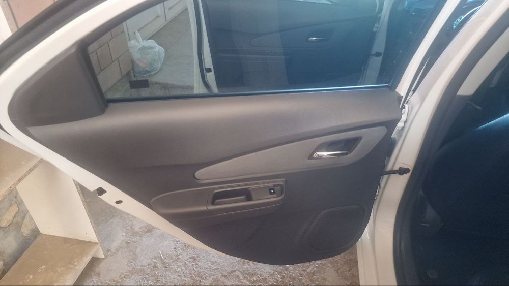 Chevrolet Cobalt 2025 — 6