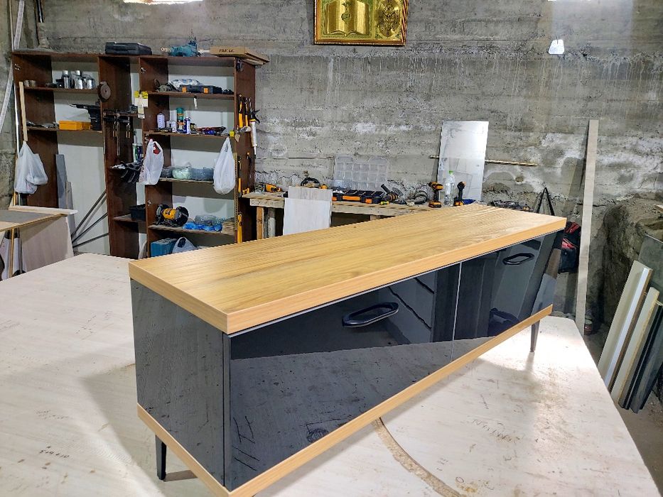 Тумба под телевизор