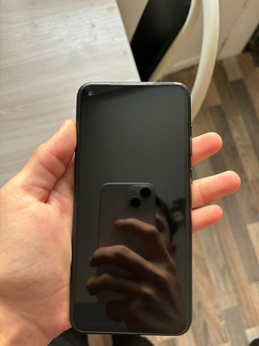 Продам самсунг а 11 32гб 12тыс