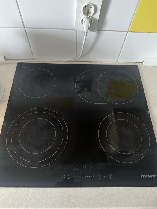 Срочно продам электрическую плиту