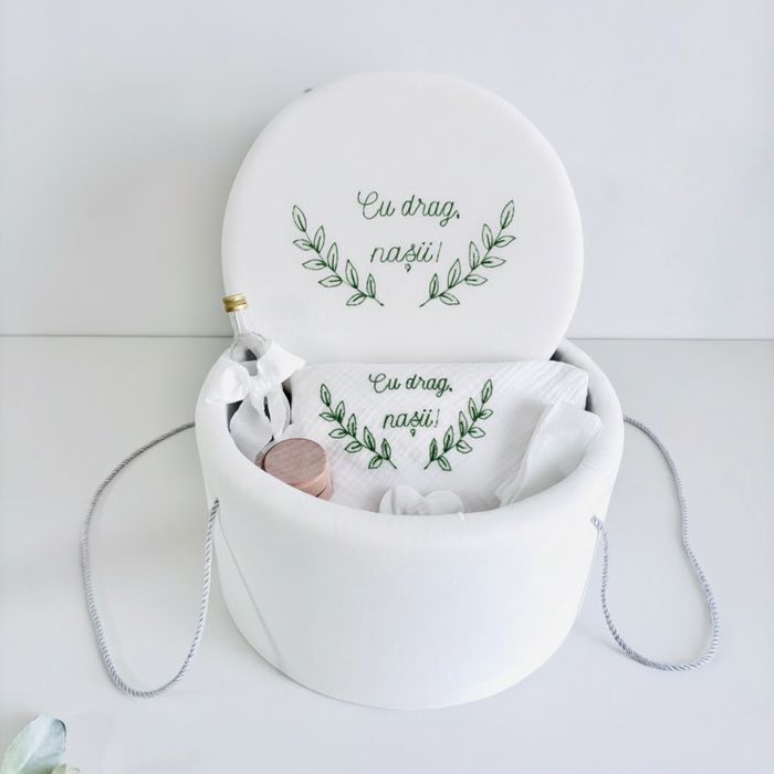 Trusou pentru botez+Cutie buretata