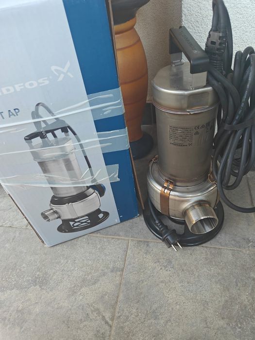 Pompa submersibilă, Grundfos, inox, 6,67 l/s, 23,4x21x45,5 cm.nou.