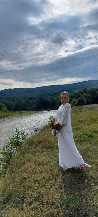 Rochii alba pentru nunta, ziua de nastere, eveniment