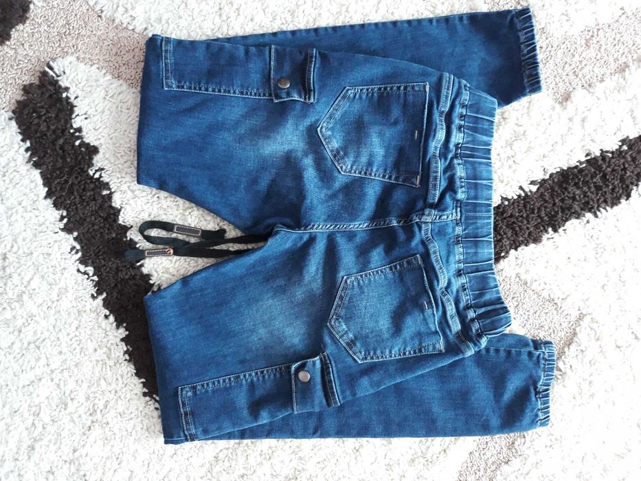 Дамски дънки различни модели нови