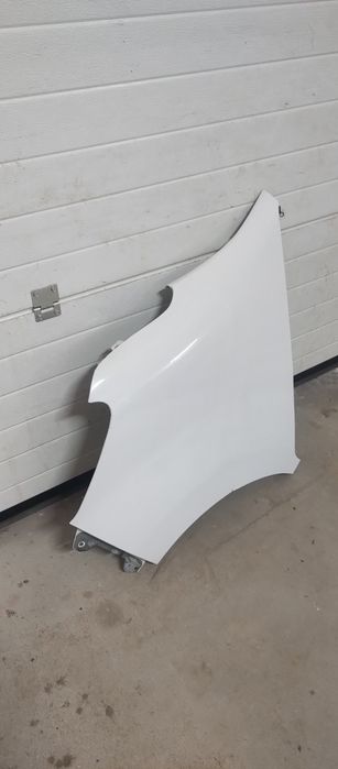 Aripa fata stânga Renault master 4 alba