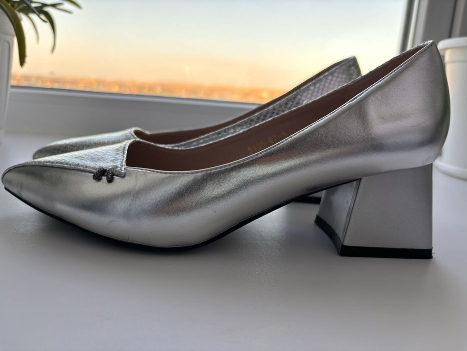 Продам туфли хит сезона 38рр