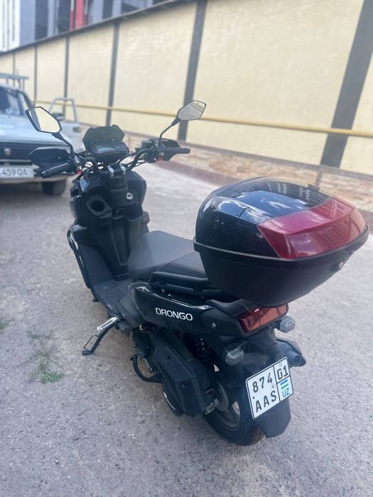 Drongo skuter srochna