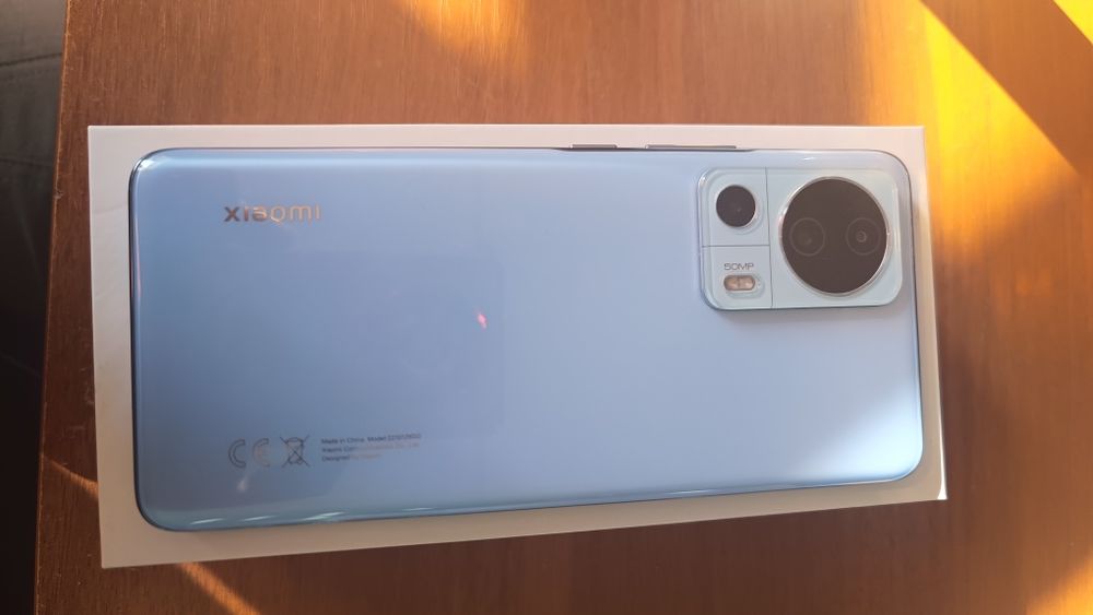 Продаю xiaomi 13 lite