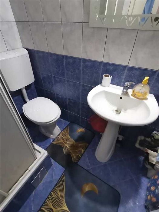 Дава се под наем Двустаен апартамент в Бургас, Изгрев - 57 кв.м за 204 € - Снимка #2