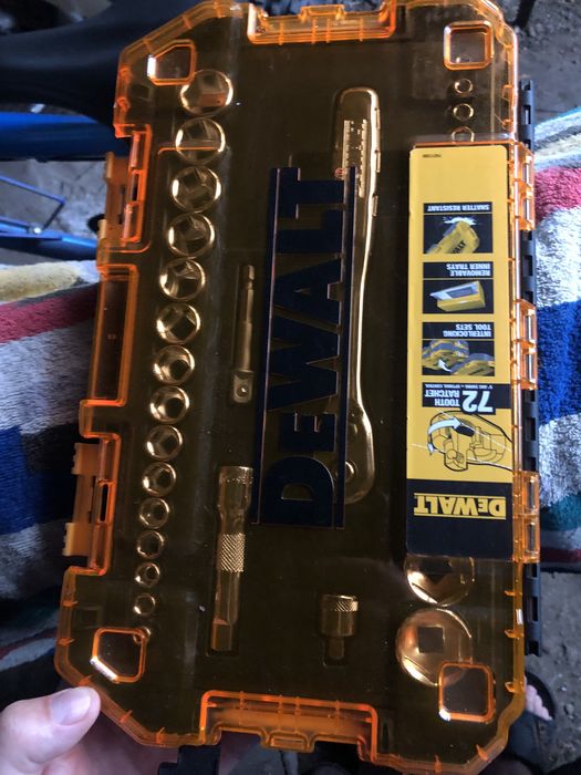 Trusa tubulare cu clichet dewalt