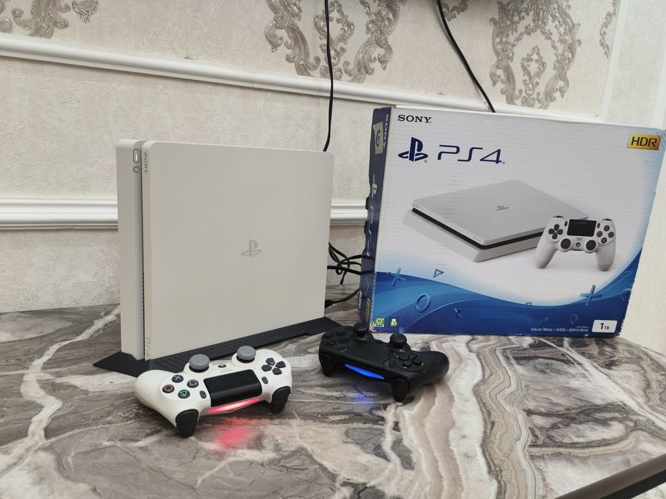 Ps4 slim 1 tb с играми новый!