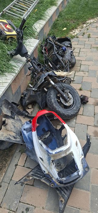Vand piese yamaha mbk  80cc