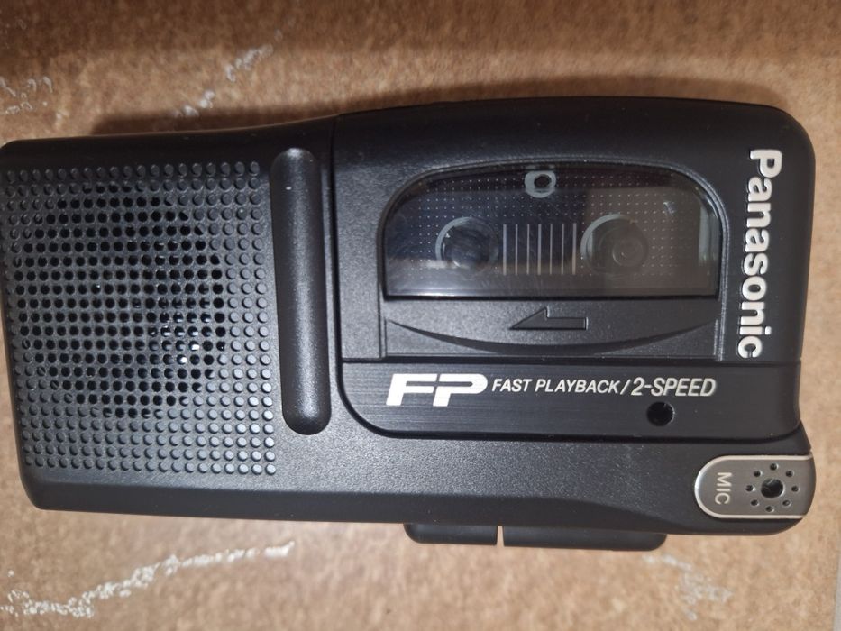 Диктофон продам.