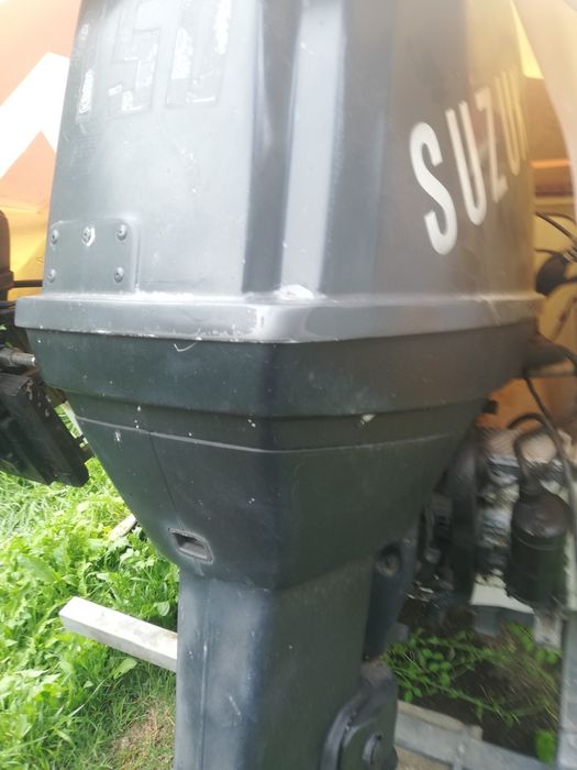 Продавам  двигатели за лодка два бр.