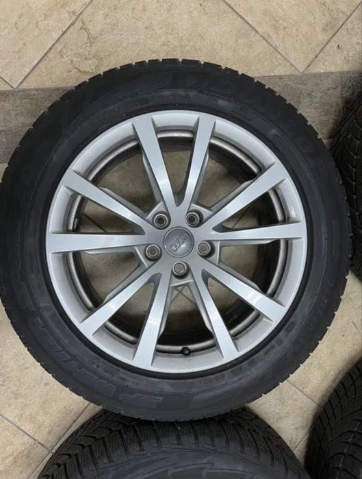 Ауди А8 Зимни гуми с джанти Dunlop 235/55R18 104H