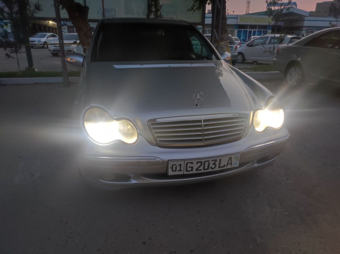 Mercedes C-class W203