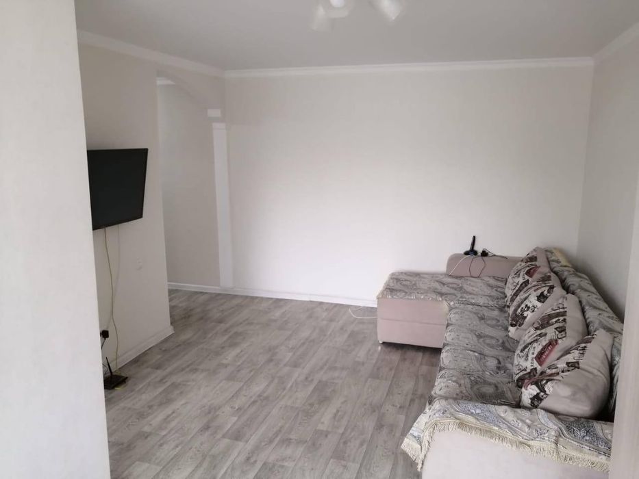 Кора камиш 1/2 Жоми бозор якин сотилади 2 хона