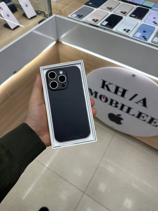 Iphone 15 pro.       .