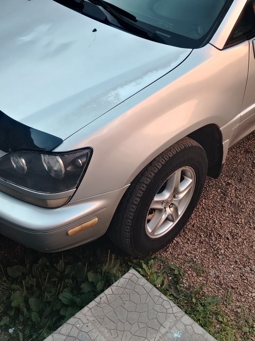 Продам лексус rx 300