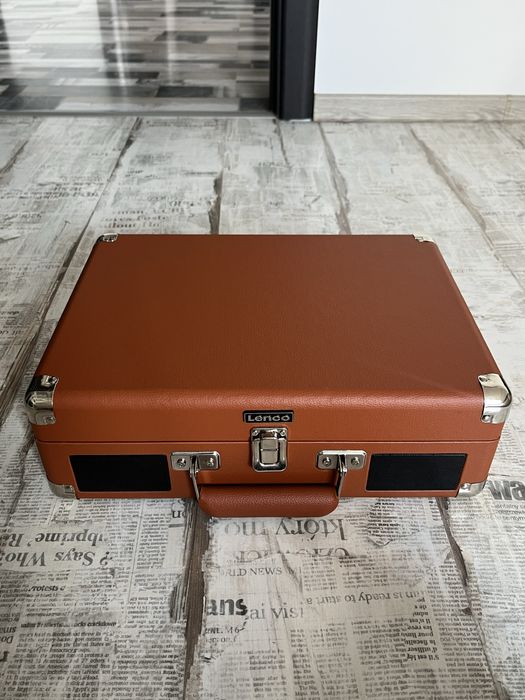 Pick-up tip valiza cu aspect retro