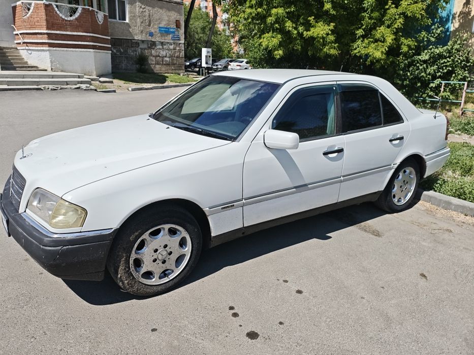 Продам Мерседес С180 W202 1.8л.