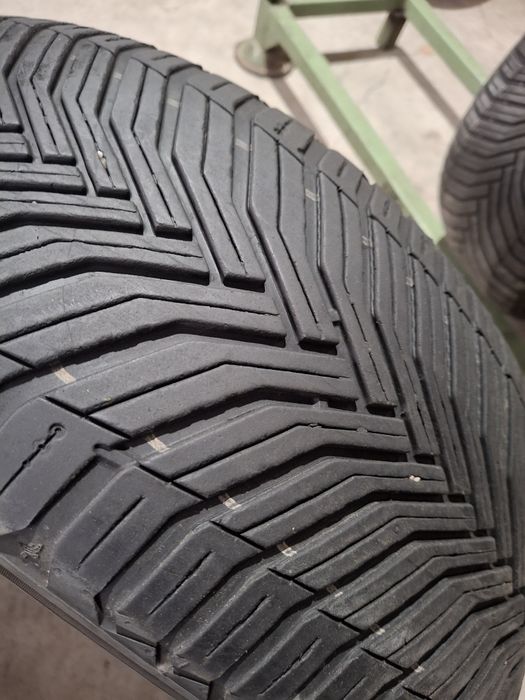 2 Anvelopele de iarnă 215 55 r16 Michelin