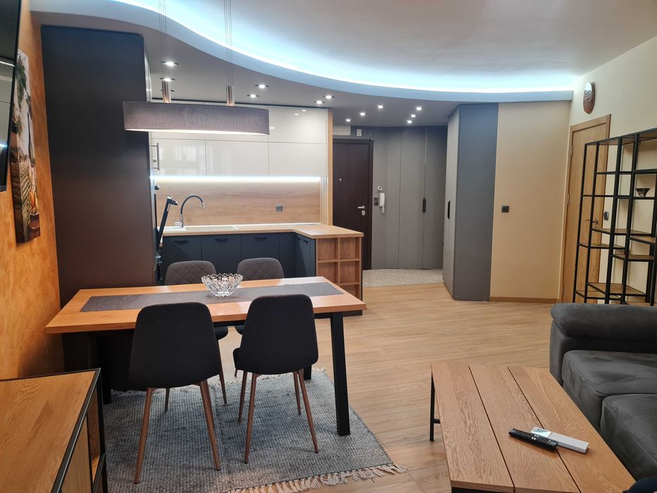 Дава се под наем Тристаен апартамент в София, Център - 92 кв.м за 997.05 € - Снимка #4