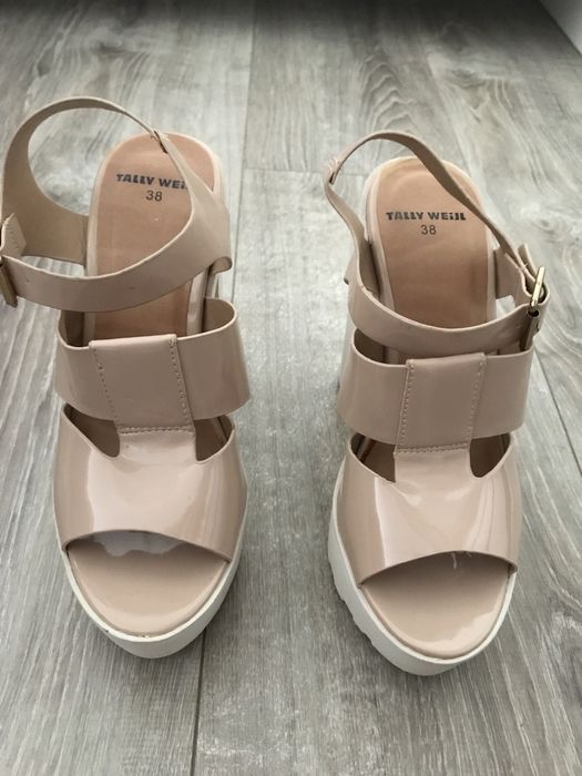 Sandale cu platforma Tally Weijl nr.38