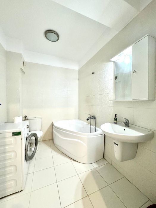 Inchiriez apartament 2 camere langa statie autobuz