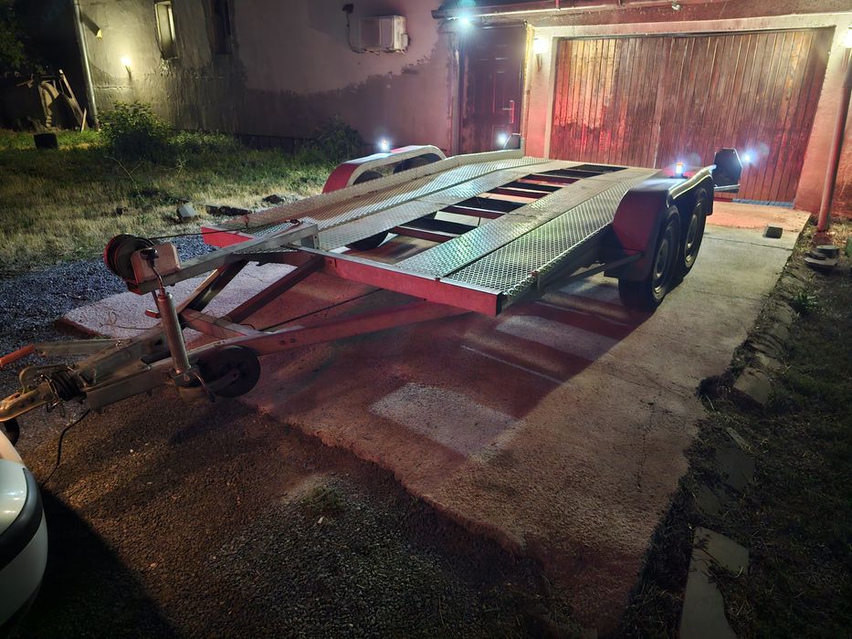 Платформа за кола