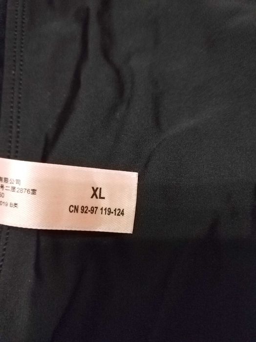 Slip negru de baie de la: Hunkemoller. Marimea: XL! Purtat o data!!