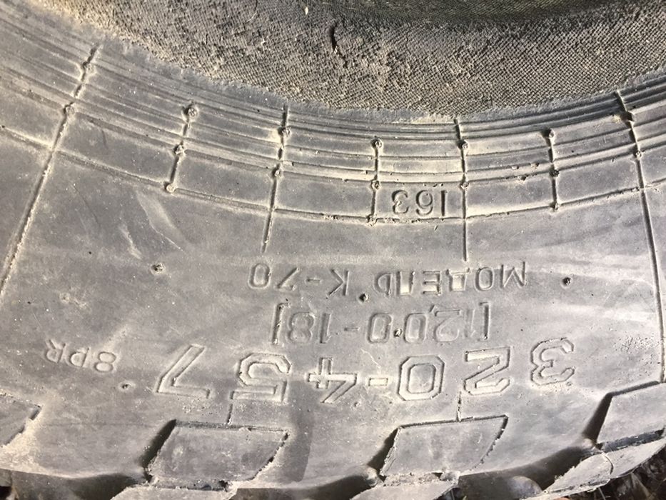 Продам шины размеры на фотографи