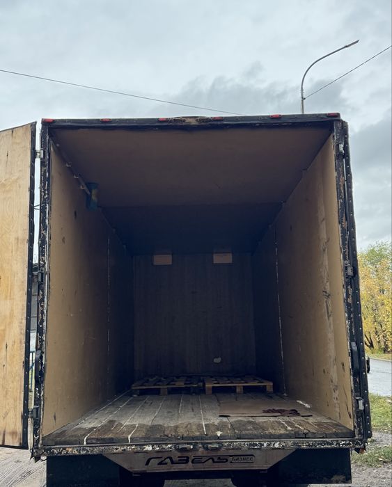 Продаётся кузов от Газели, цену договоримся