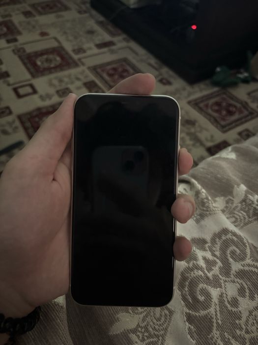 iPhone 11, в хорошем состоянии