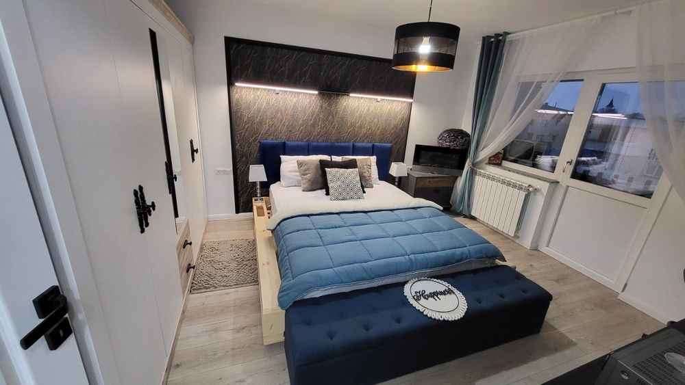 Vand apartament 3 camere