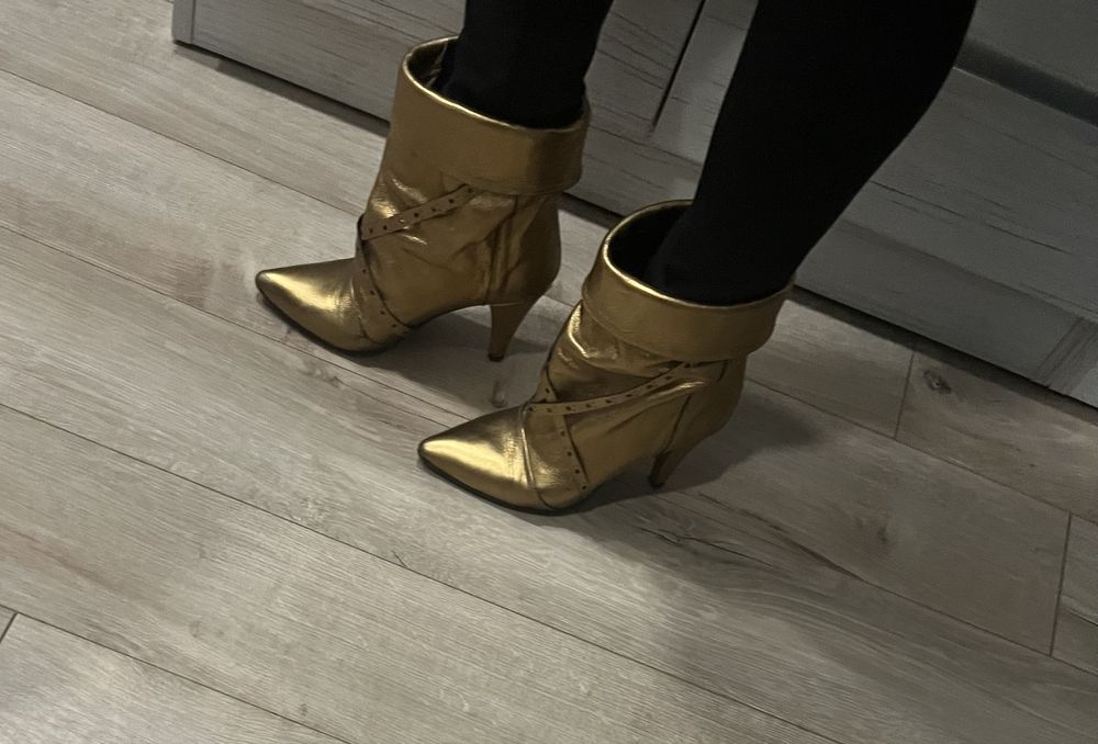 Cizme din piele naturală