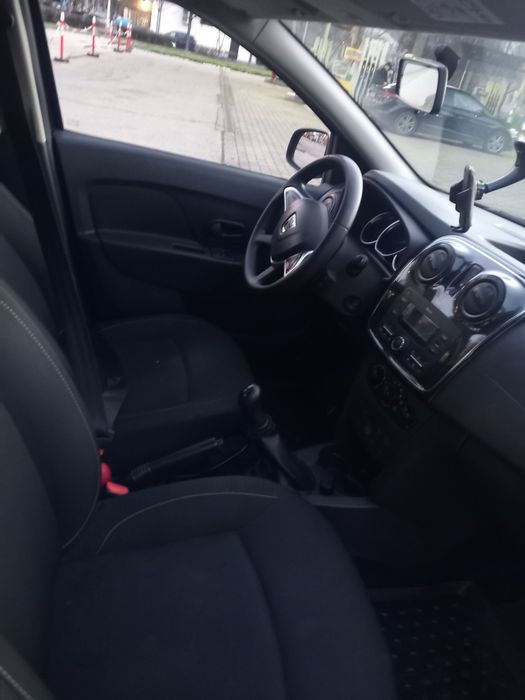 Vand Logan Benzina-Gaz 2019