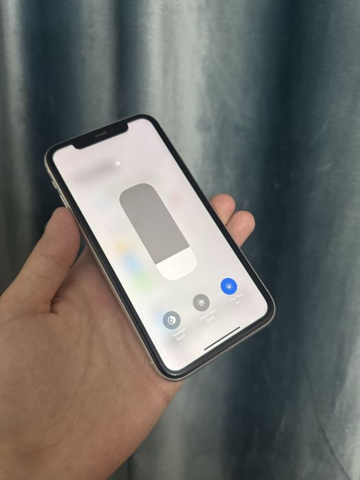 Продам iPhone 11 128 GB