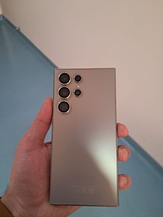 Срочно!!!  Samsung S 24  ULTRA 512 gb