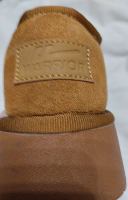 Укороченные женские угги