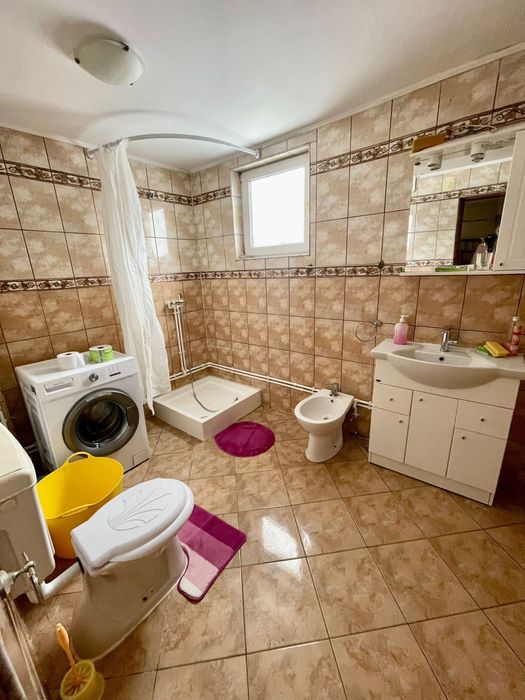 Inchiriez casa in Rasnov-Brasov