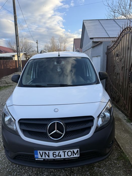 Mercedez citan  proprietar