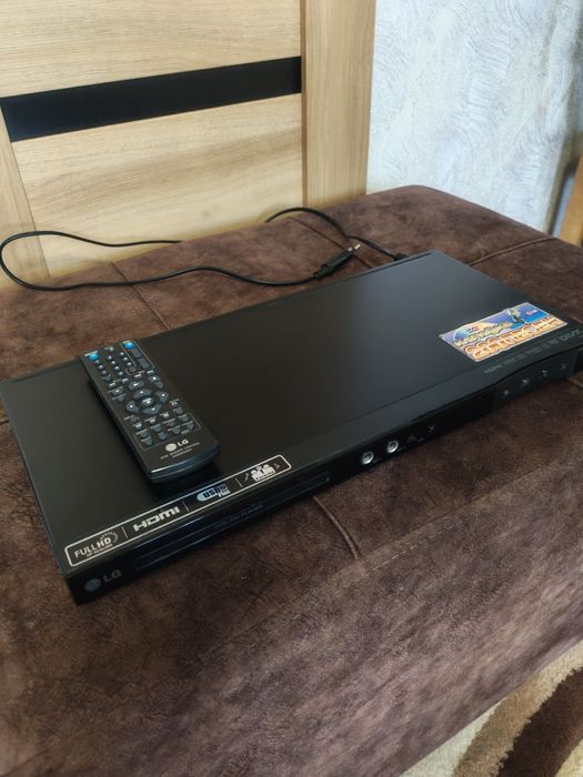 Продам DVD плеер LG