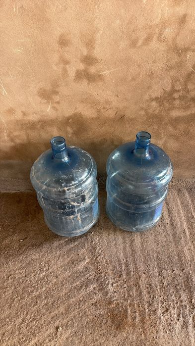 Банки для воды забрать