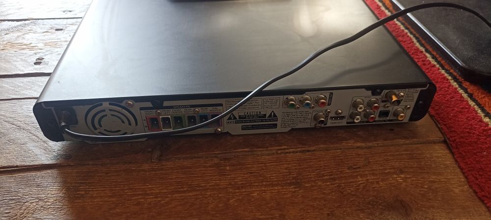 Philips домашний кинотеатр 5.1 + DVD/USB/HDMI