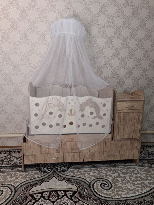 Detski krovat  va shkaf