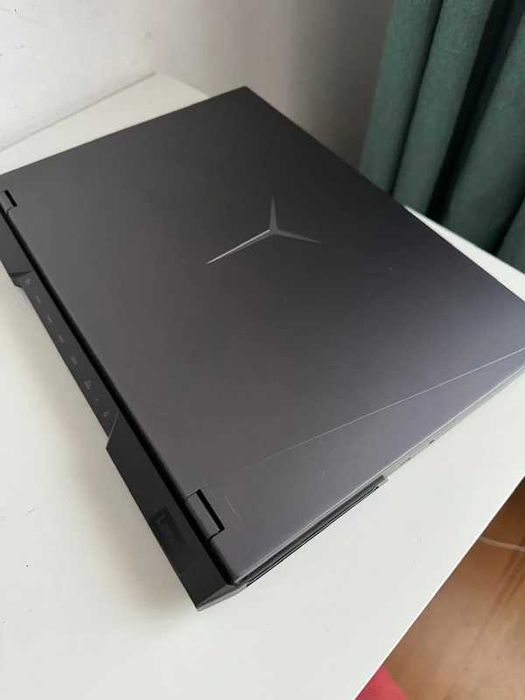Laptop Gaming  Lenovo Legion 5 - Ryzen 5 5600H / 16GB DDR4 /  RTX 3060 / 16" WQXGA