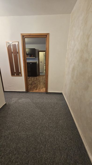 apartament de inchiriat